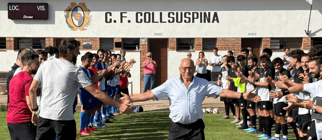 Joan Soteras assisteix a l'acte d'homenatge a Jaume Tarter, president sortint del CF Collsuspina